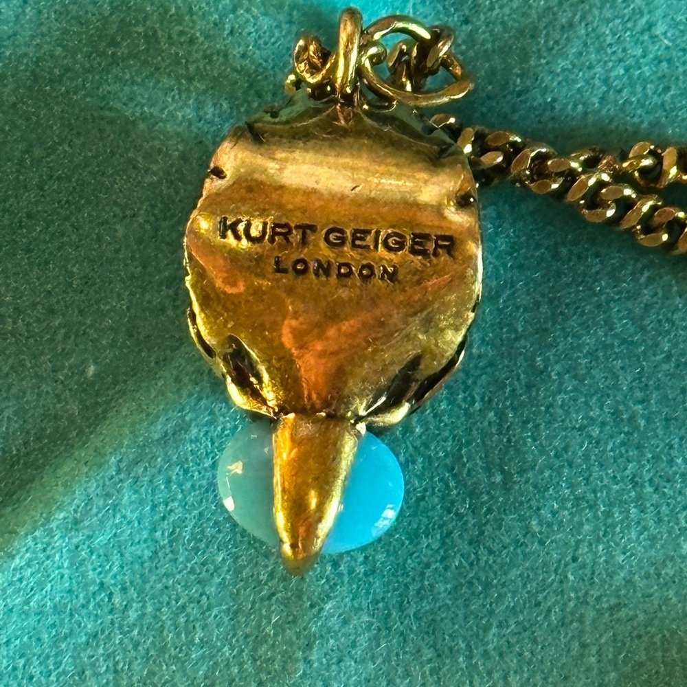 Kurt Geiger Gold Chain Necklace with Signature Eagle Head Pendant - Picture 7 of 11